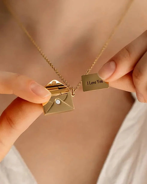 Cadena Carta Acero Dorado